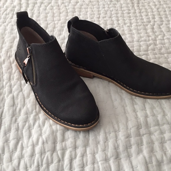 UGG Shoes - UGG Women’s Boots